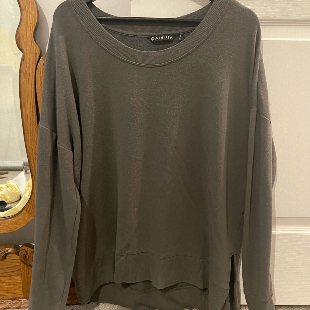 Athlete Pullover